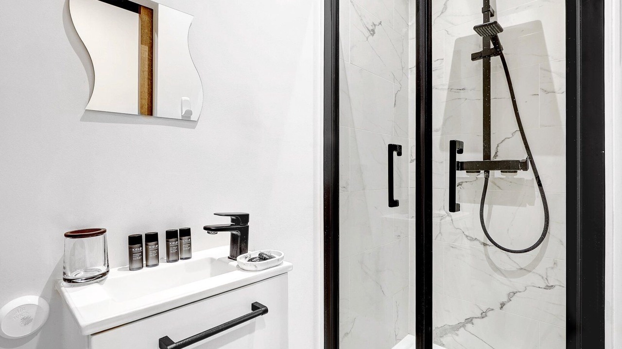 Photo of Bathroom in Porte-Dauphine