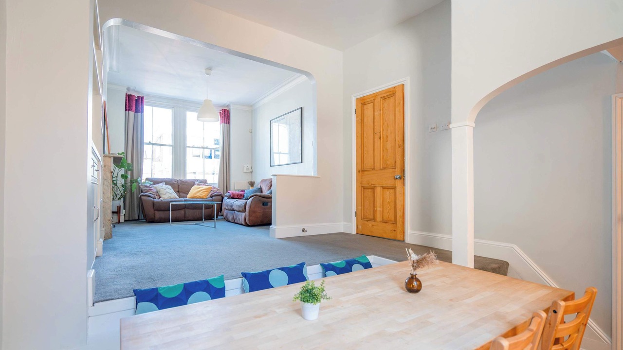 Photo of Others in Vauxhall