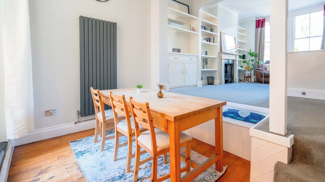 Photo of Others in Vauxhall