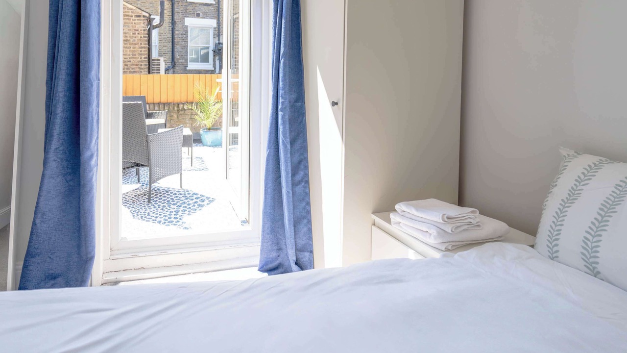 Photo of Bedroom in Vauxhall