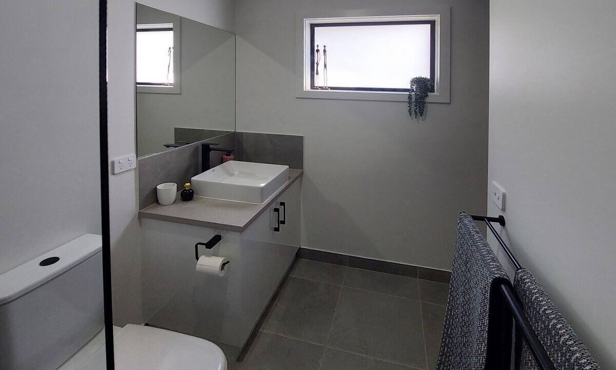 Photo of Bathroom in Yarrawonga