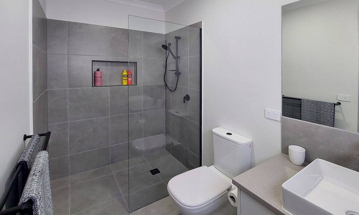 Photo of Bathroom in Yarrawonga