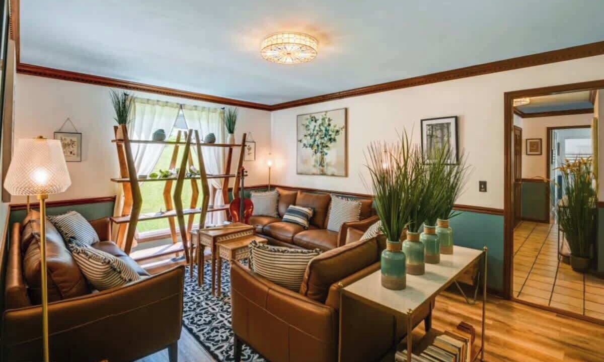 Photo of Livingroom in Whites Creek