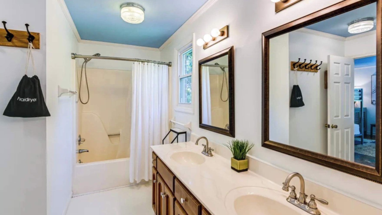 Photo of Bathroom in Whites Creek