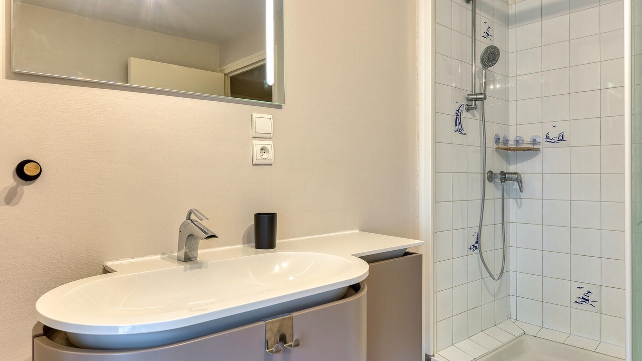 Photo of Bathroom in Hauteville-sur-Mer