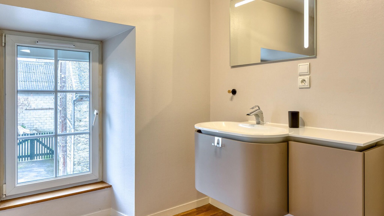 Photo of Bathroom in Hauteville-sur-Mer