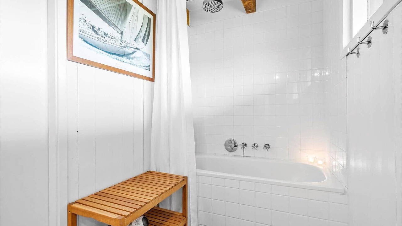 Photo of Bathroom in Haurvig