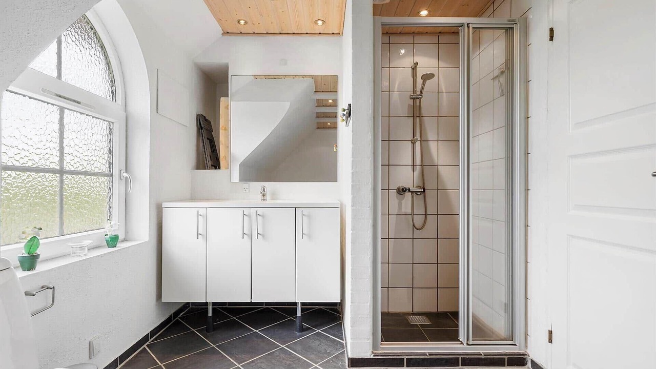 Photo of Bathroom in Haurvig