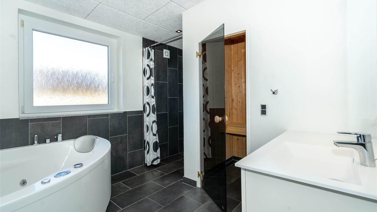 Photo of Bathroom in Argab