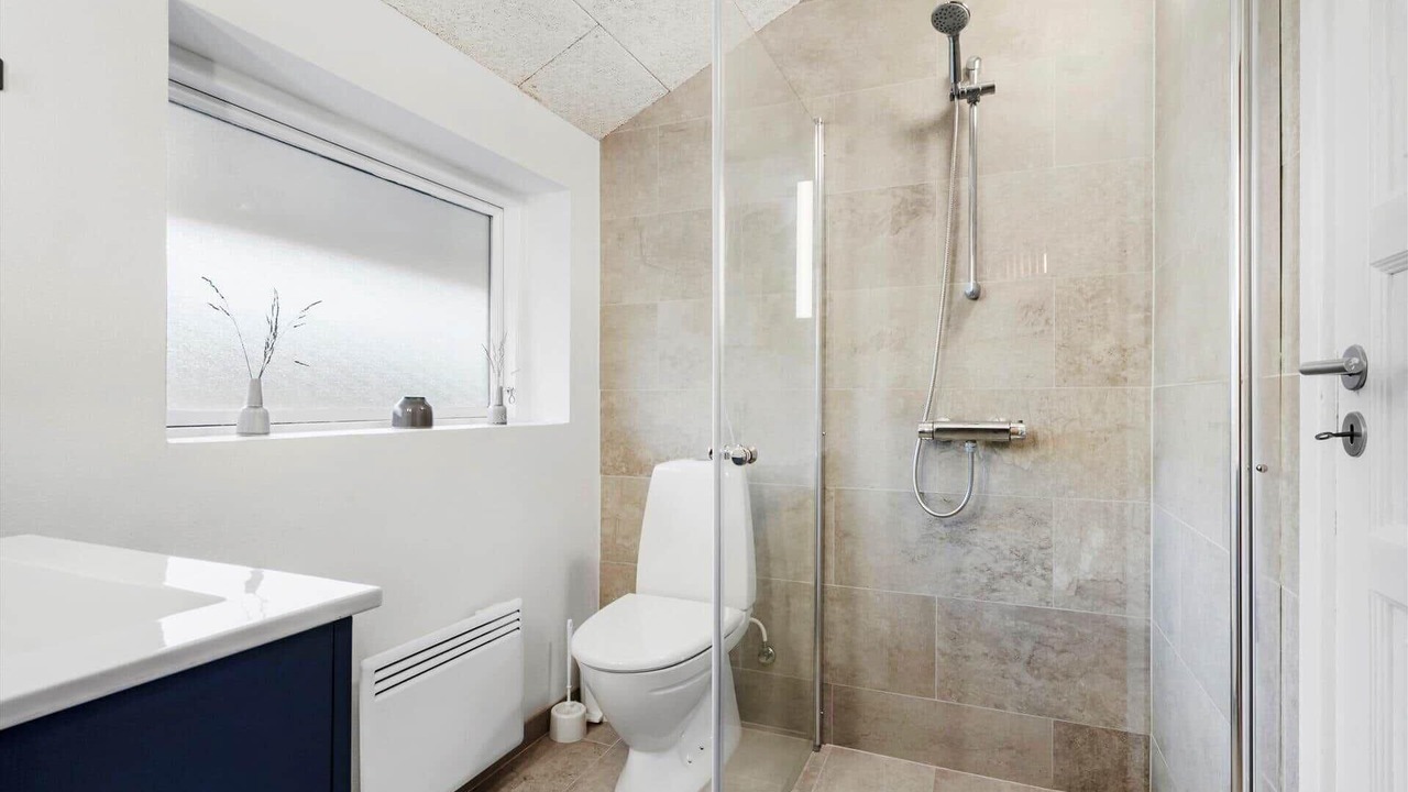 Photo of Bathroom in Haurvig