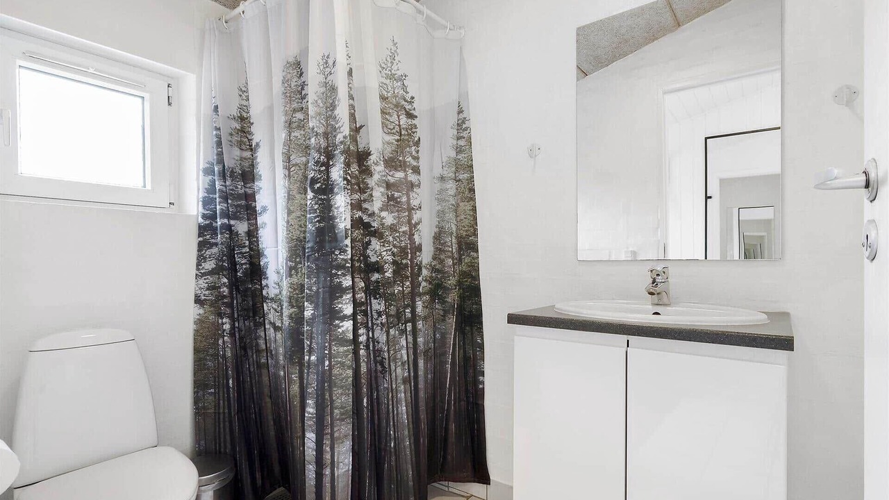 Photo of Bathroom in Nørre Lyngvig