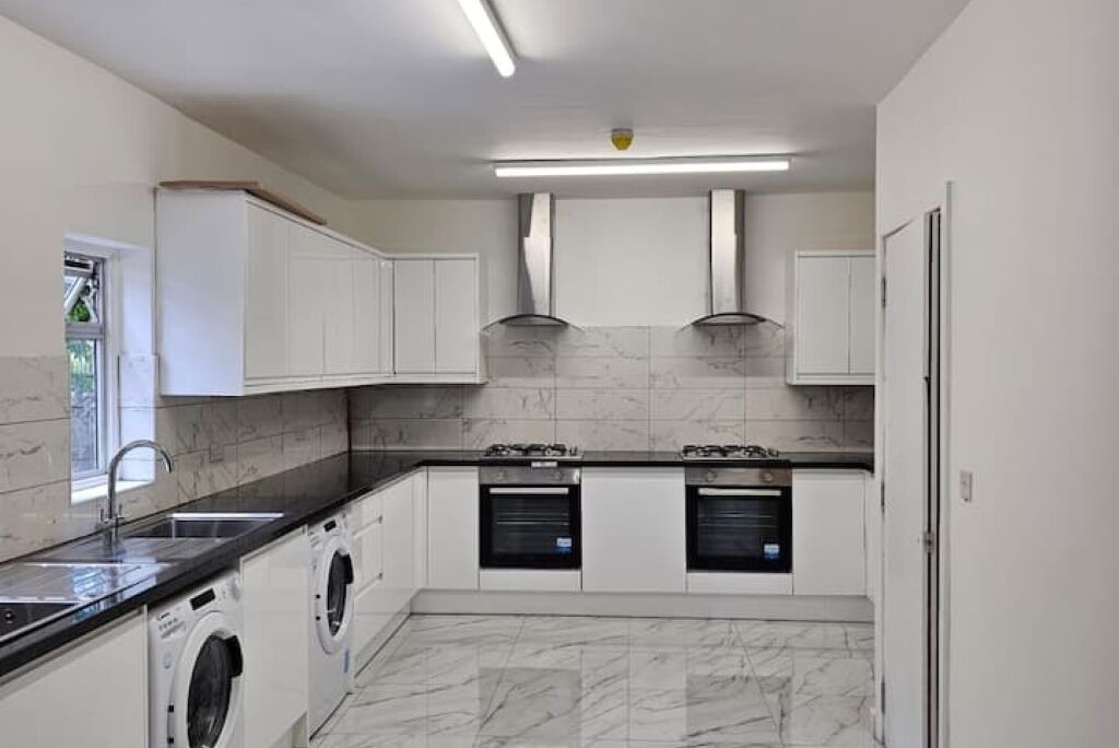 Photo of Kitchen in Ponders End
