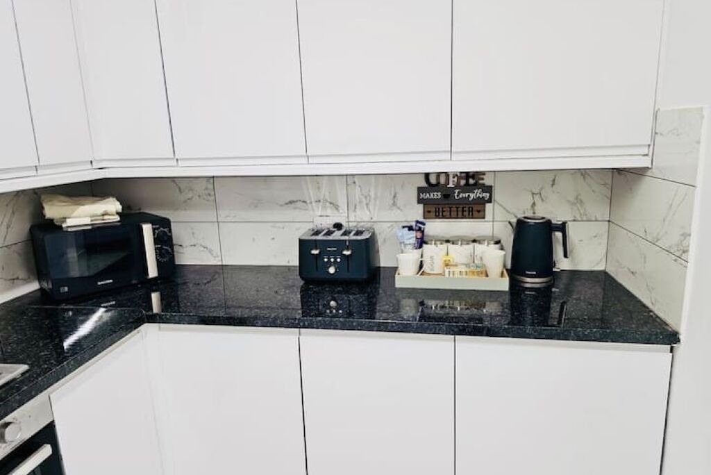 Photo of Kitchen in Ponders End