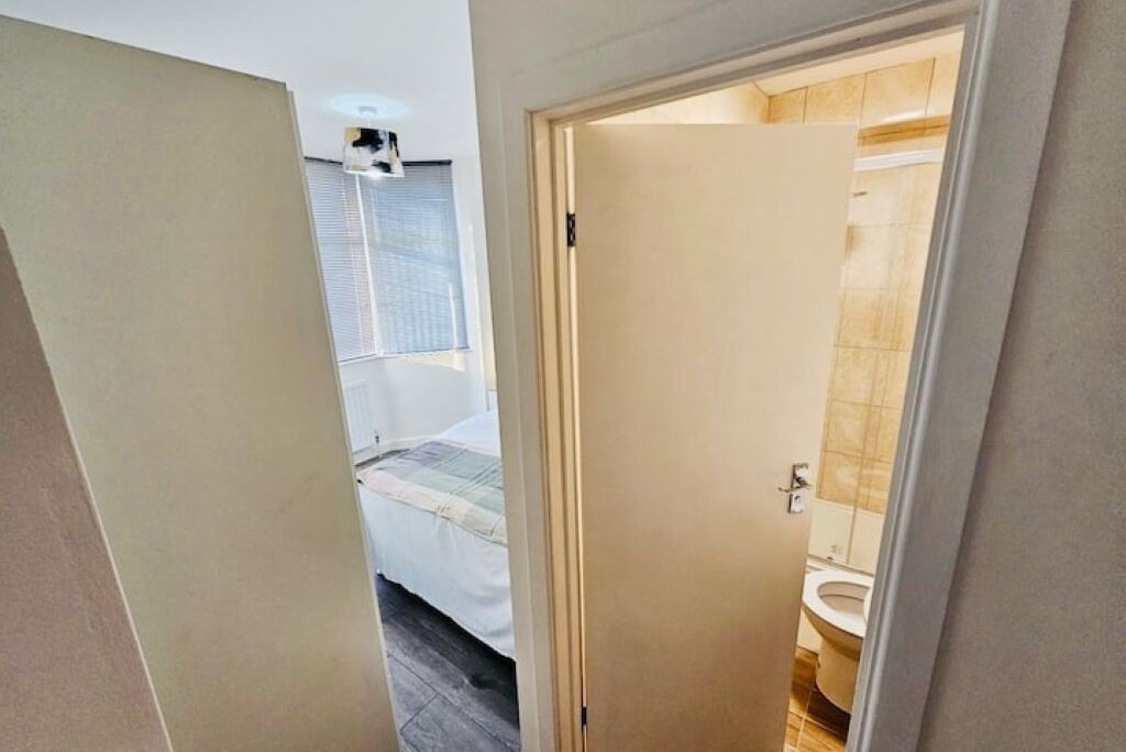 Photo of Bedroom in Ponders End