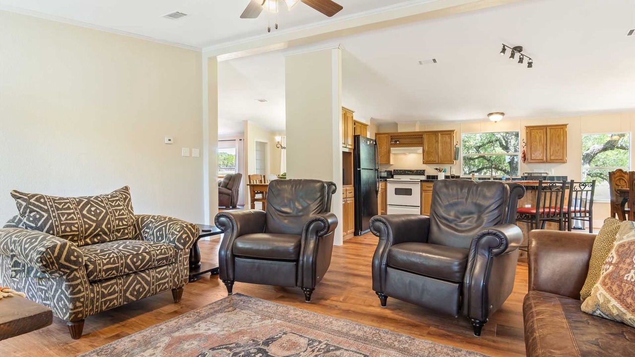 Photo of Livingroom in Pipe Creek