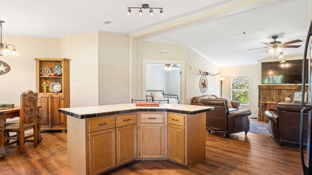 Photo of Livingroom in Pipe Creek