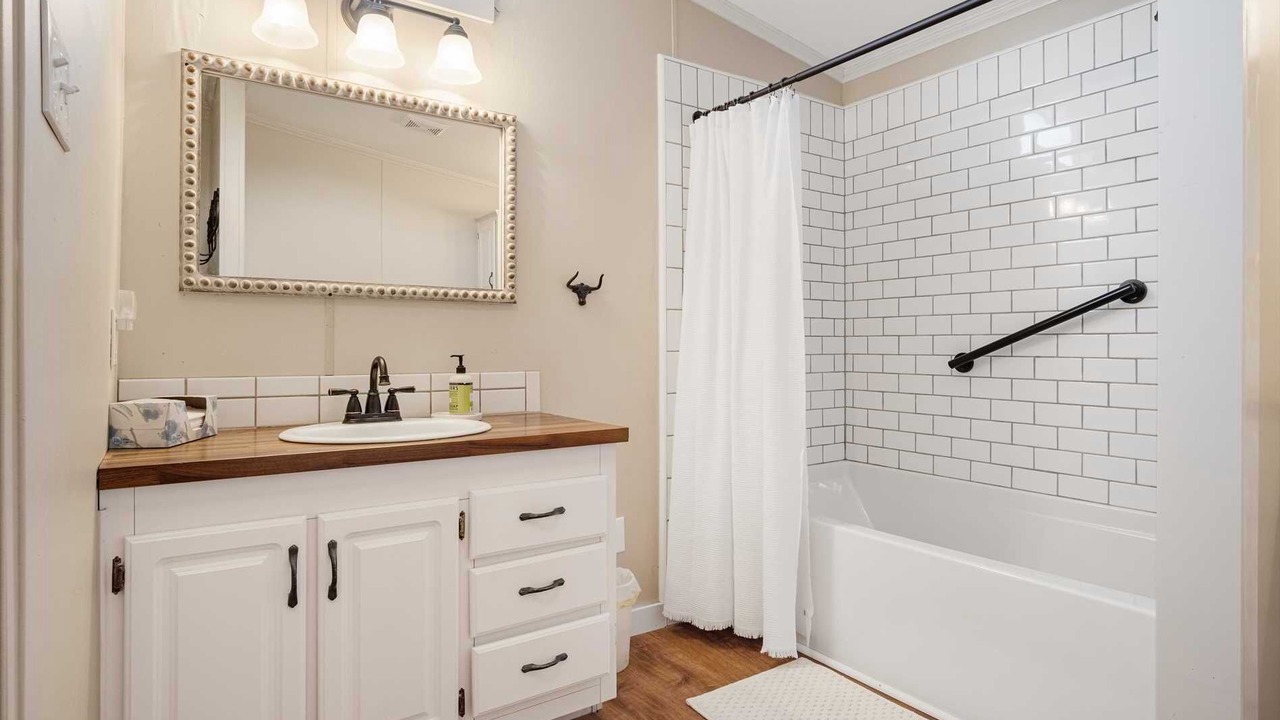 Photo of Bathroom in Pipe Creek