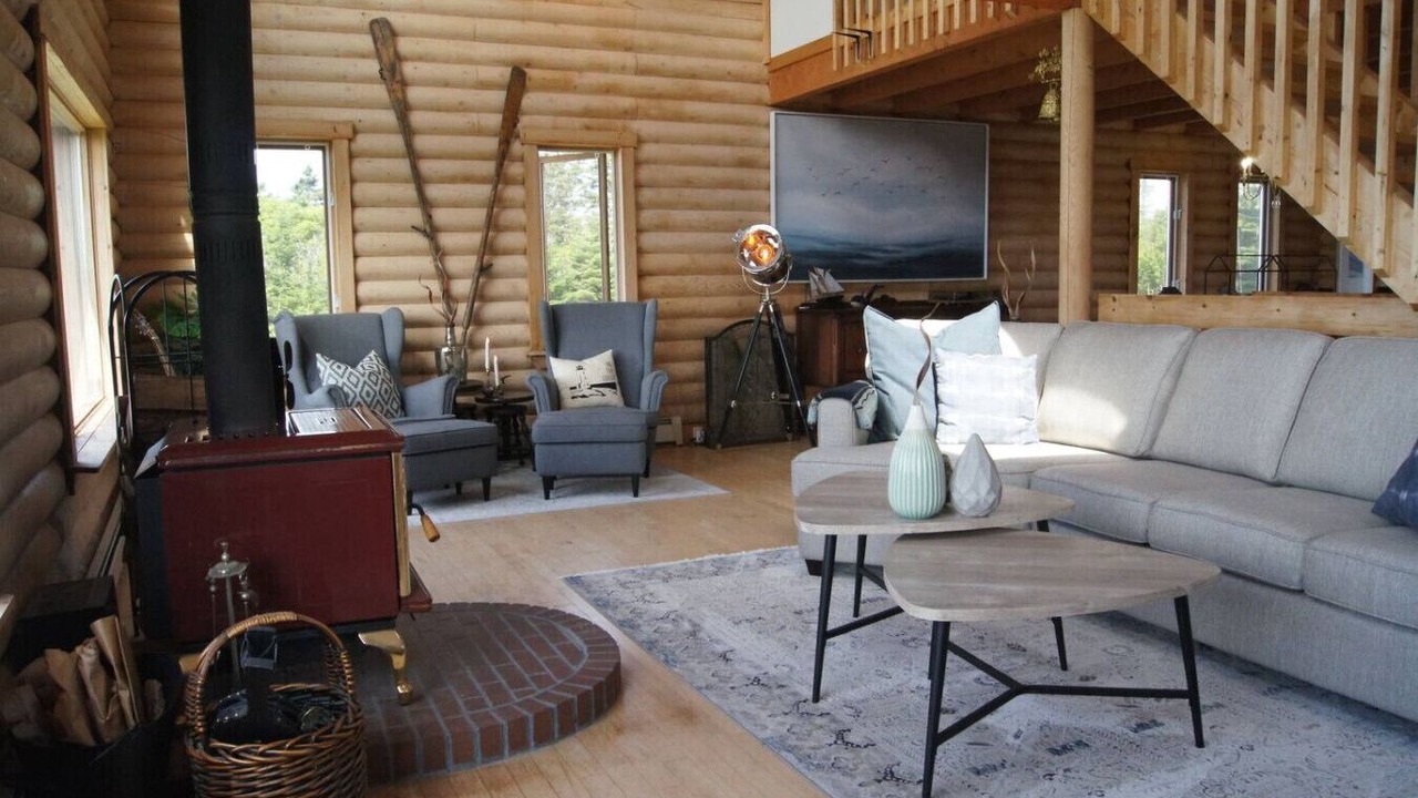 Photo of Livingroom in Halifax County