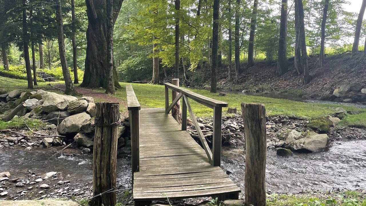 Photo of Others in Buskirk