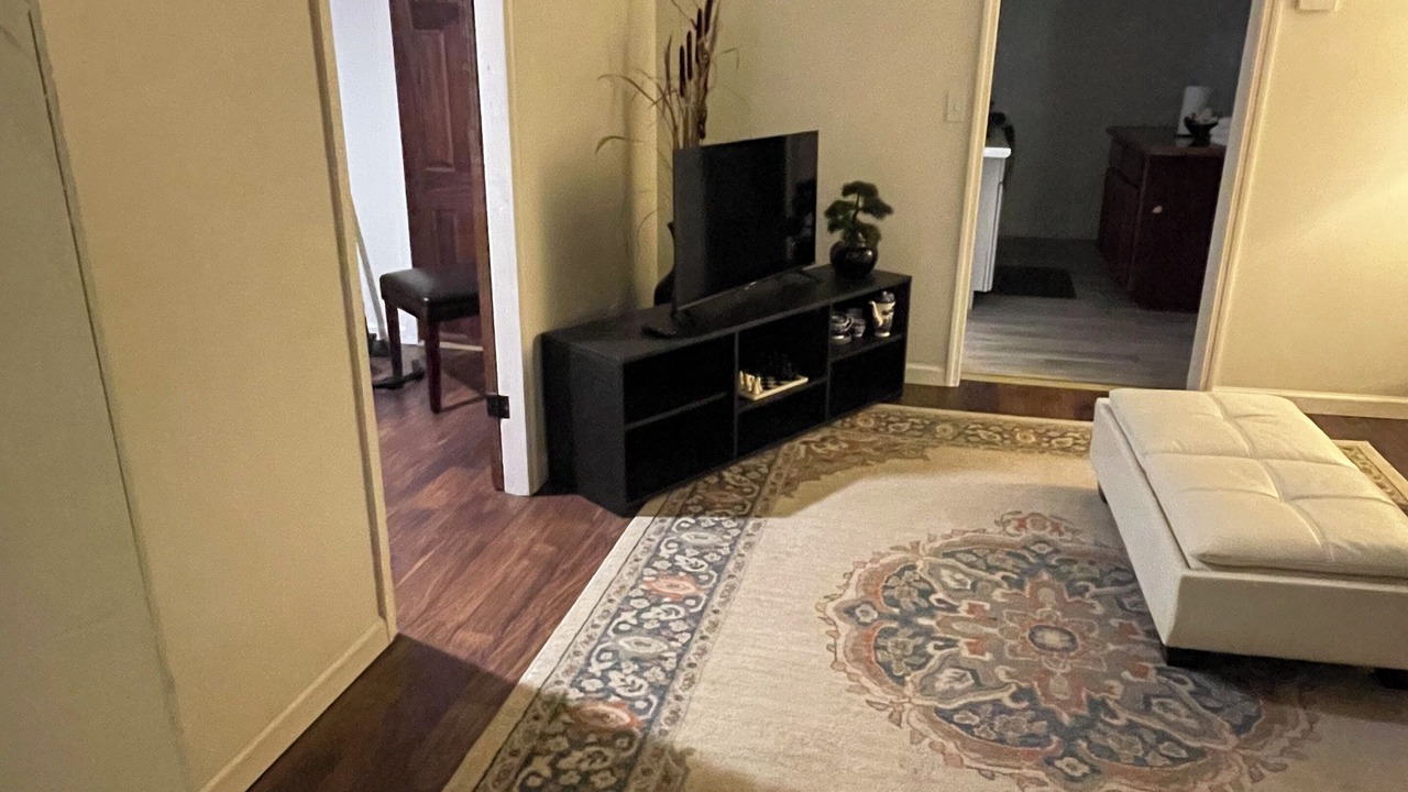 Photo of Livingroom in Utica