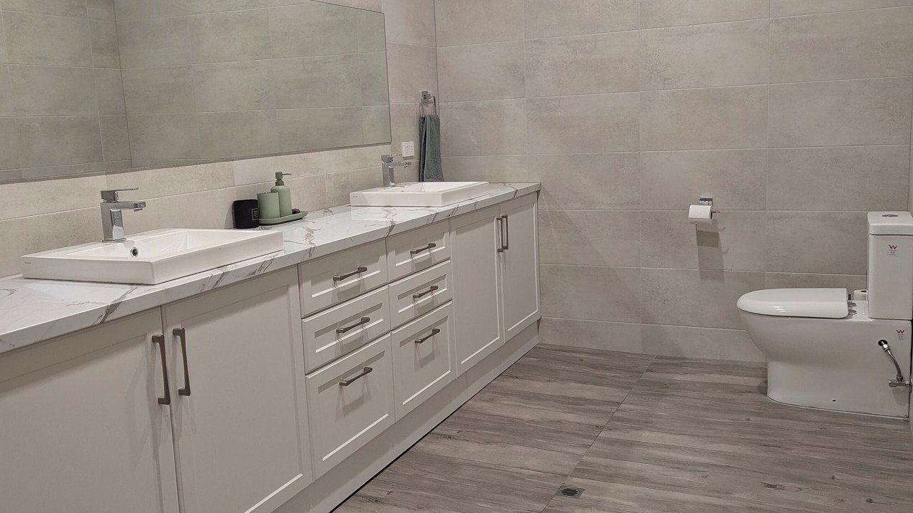 Photo of Bathroom in American River