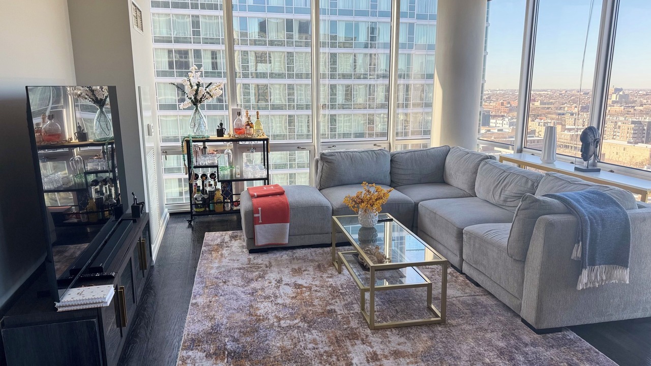 Photo of Livingroom in Near South Side