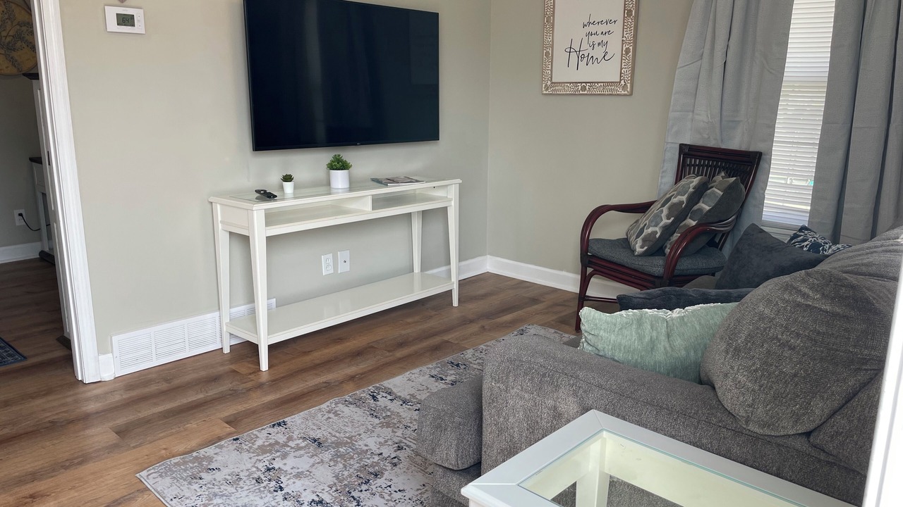 Photo of Livingroom in St. Charles