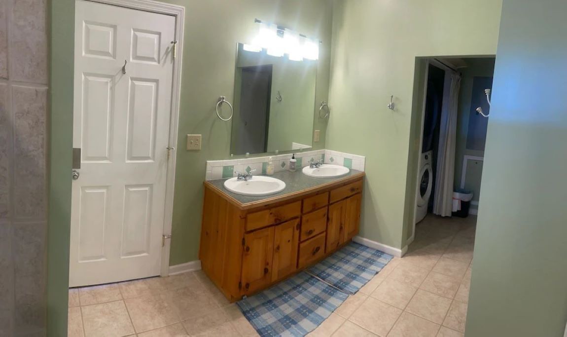 Photo of Bathroom in Eagle Rock