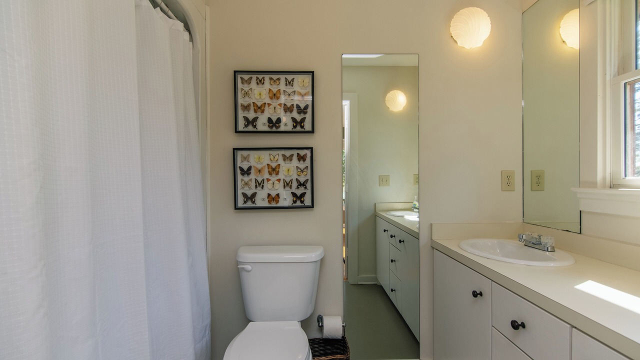 Photo of Bathroom in Edisto Island