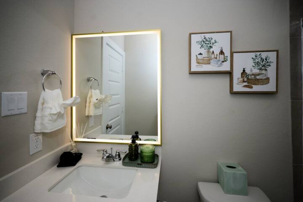 Photo of Bathroom in Pecan Grove