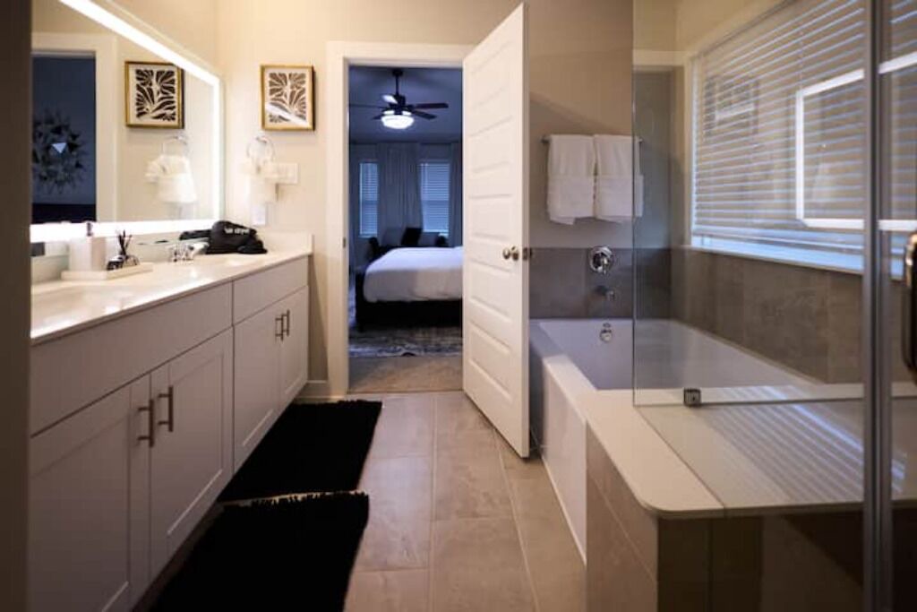 Photo of Bathroom in Pecan Grove