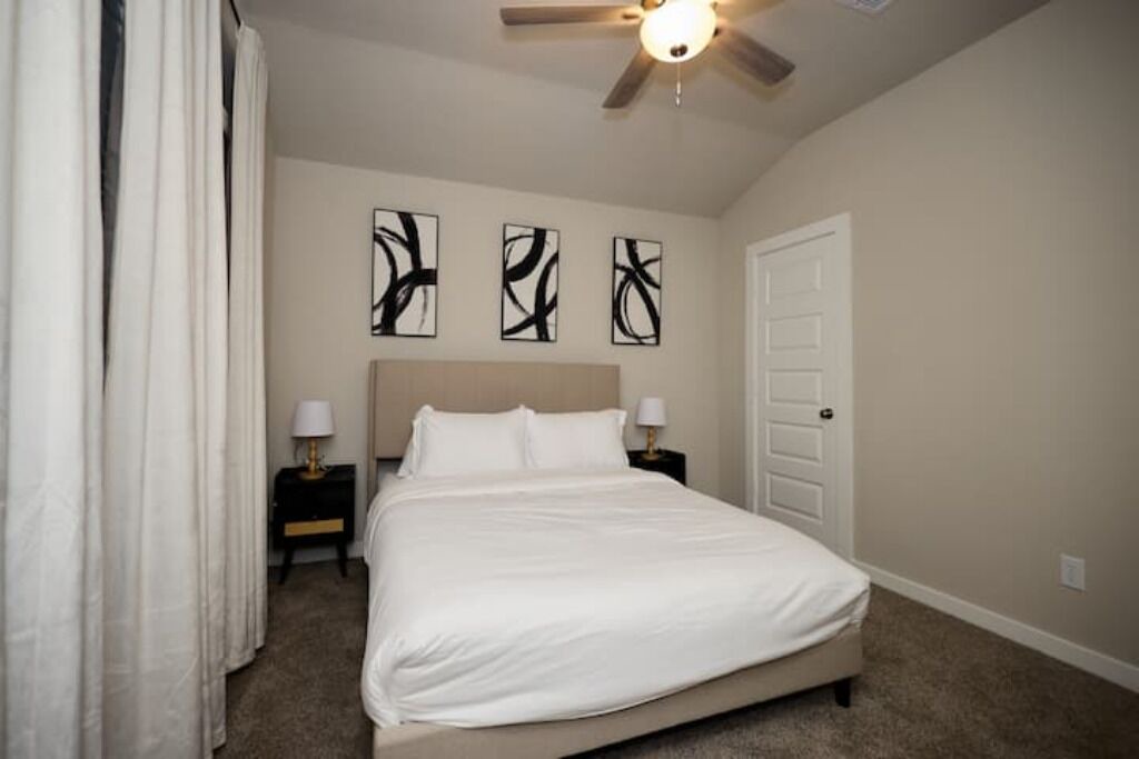 Photo of Bedroom in Pecan Grove