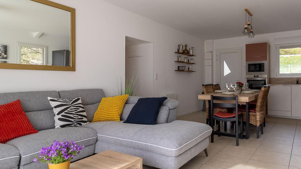 Photo of Livingroom in Charbonnieres-les-Varennes