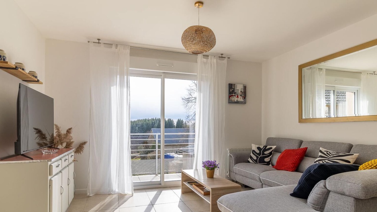 Photo of Livingroom in Charbonnieres-les-Varennes
