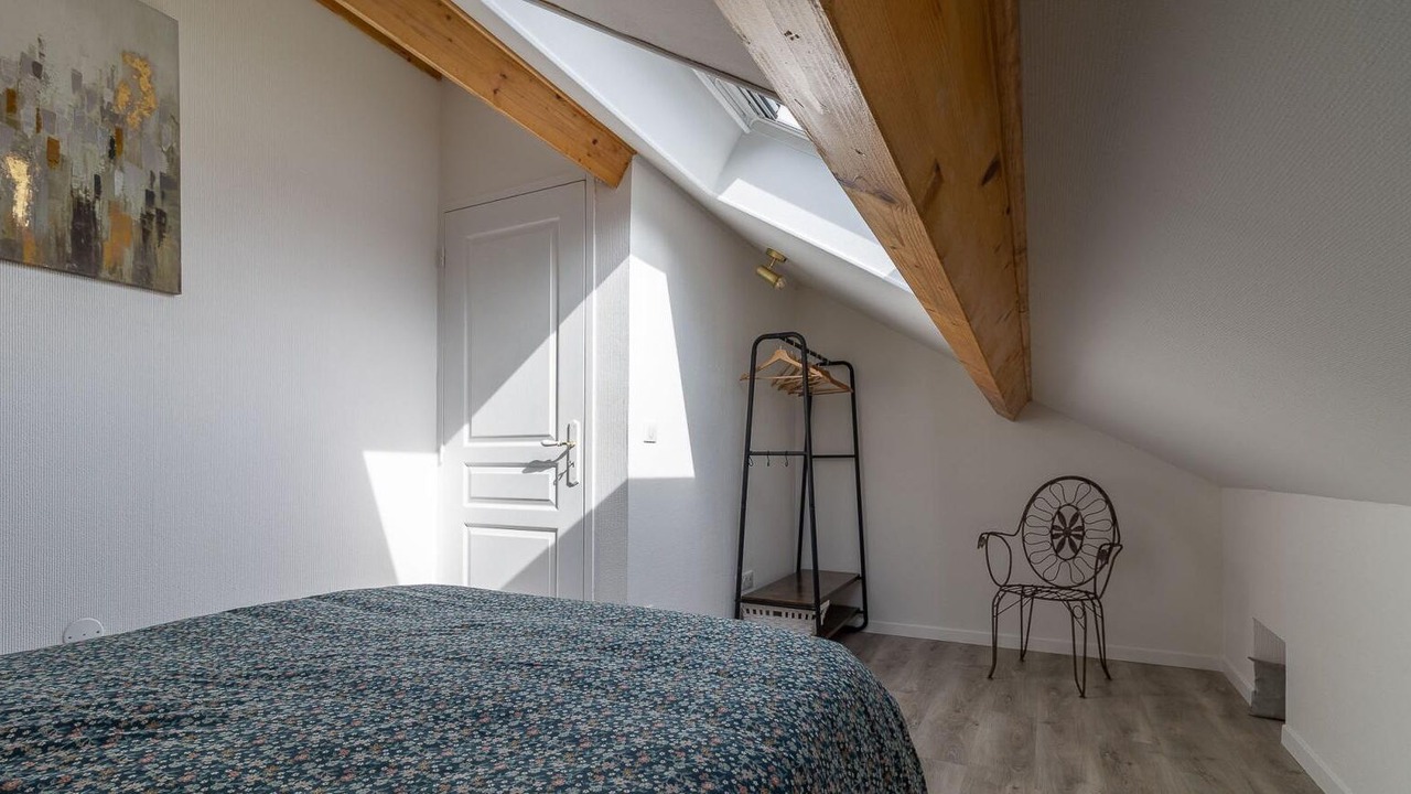 Photo of Bedroom in Charbonnieres-les-Varennes