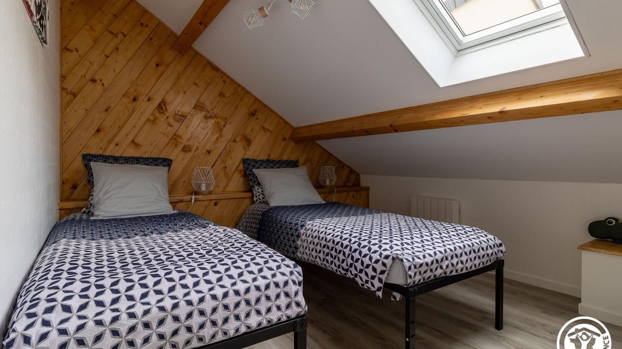 Photo of Bedroom in Charbonnieres-les-Varennes