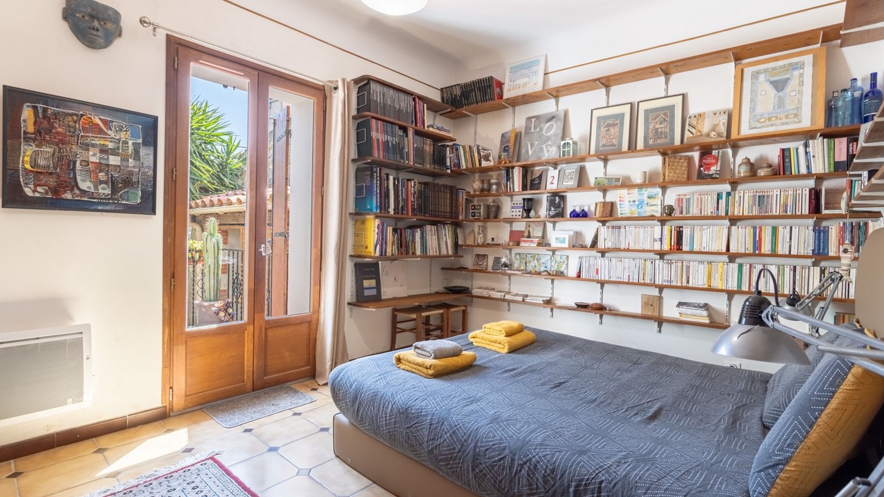 Photo of Bedroom in Villemolaque