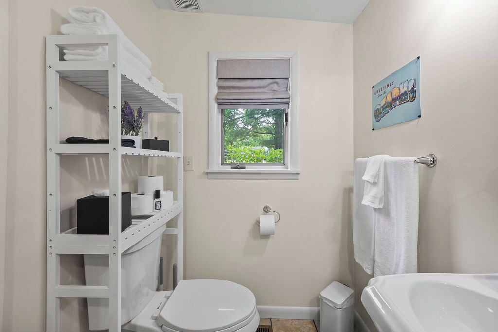 Photo of Bathroom in Eureka Springs Historic District