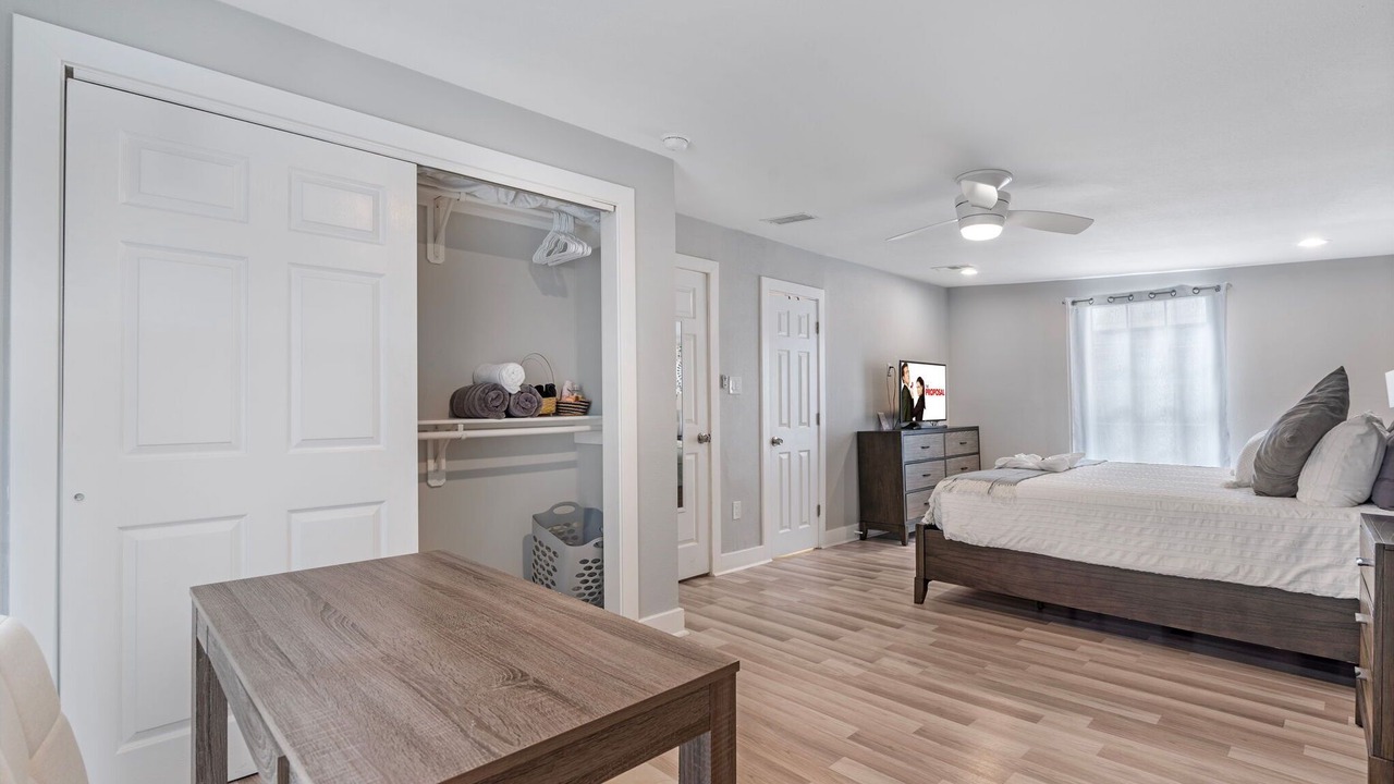 Photo of Bedroom in Washington Ave./ Memorial Park