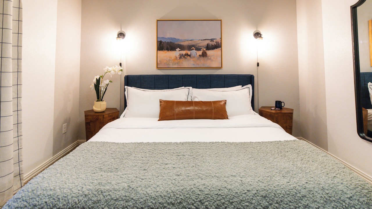 Photo of Bedroom in West Dallas