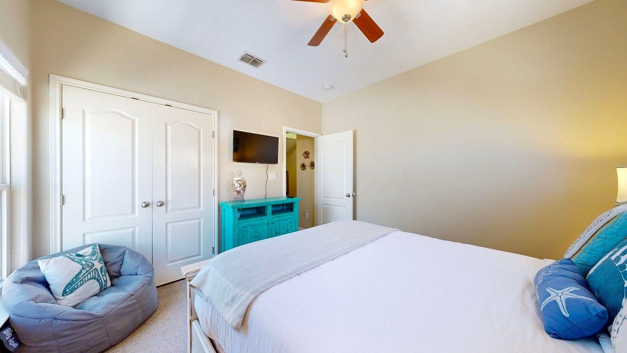 Photo of Bedroom in Safe Harbor