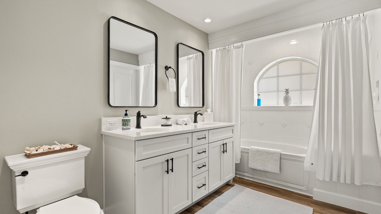 Photo of Bathroom in Shell Harbor