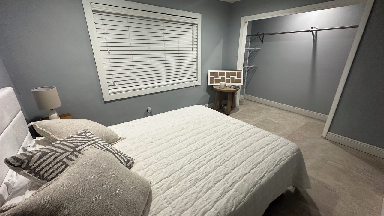 Photo of Bedroom in Miami Springs