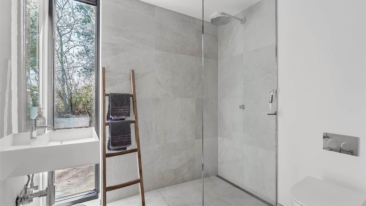 Photo of Bathroom in Yderby