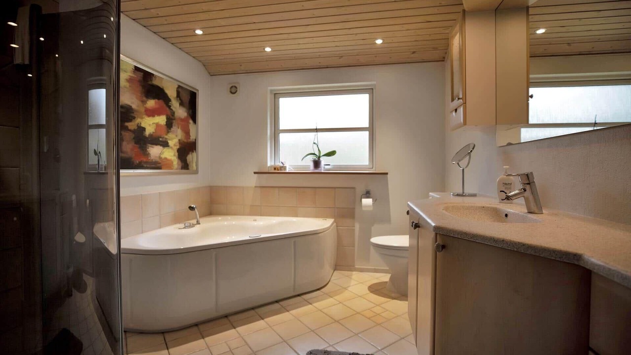 Photo of Bathroom in Faarevejle