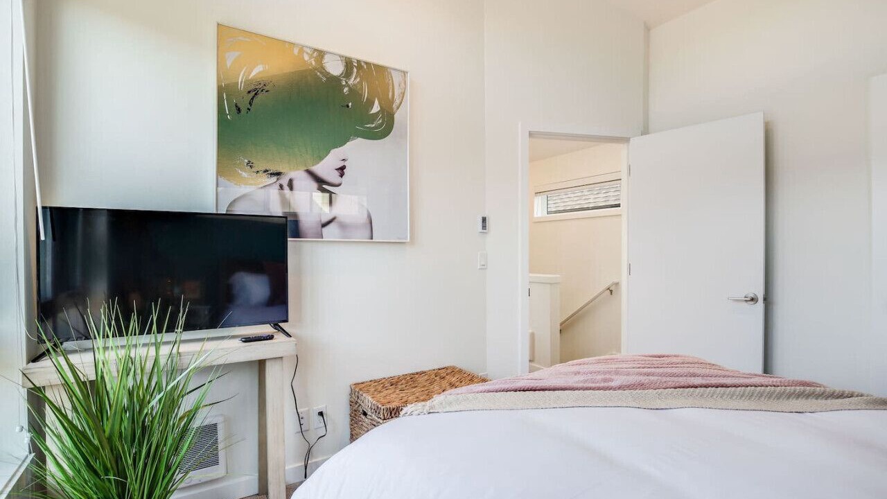 Photo of Bedroom in North Beacon Hill