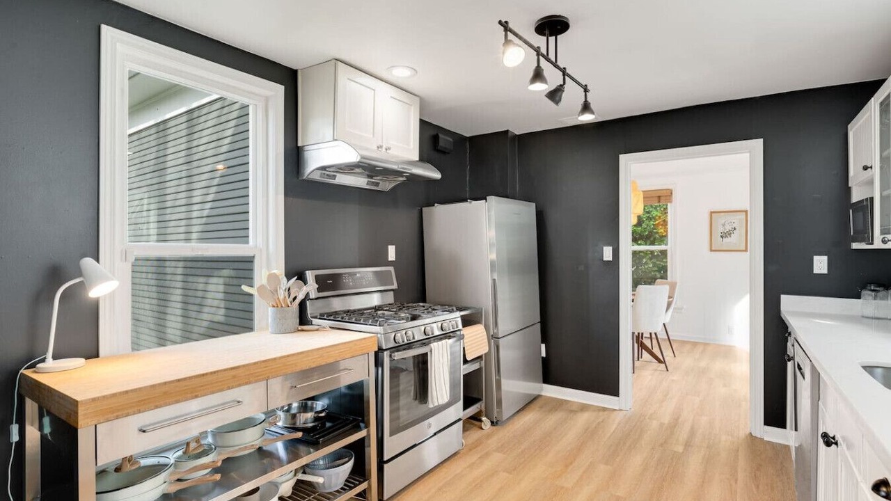 Photo of Others in Ballard