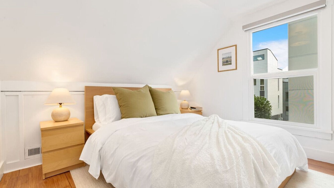 Photo of Others in Ballard