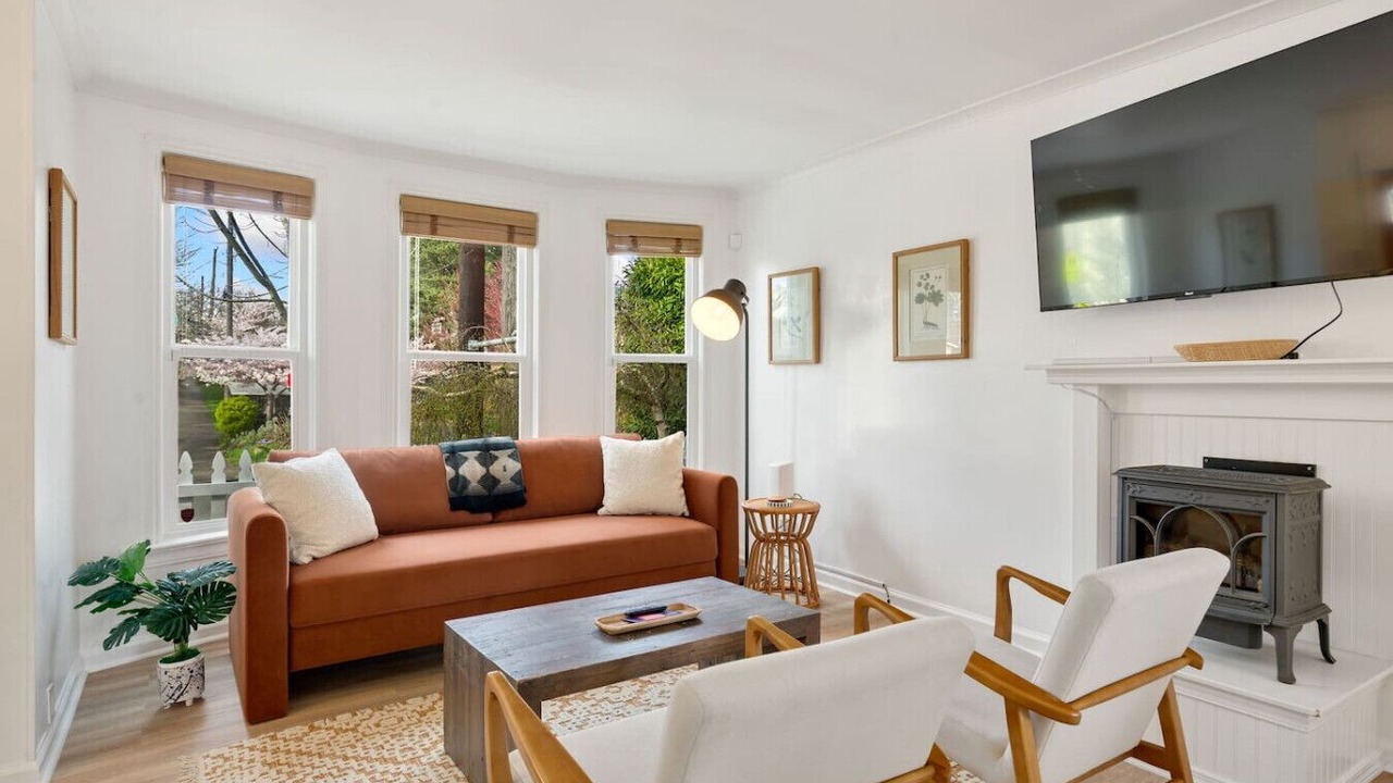 Photo of Others in Ballard