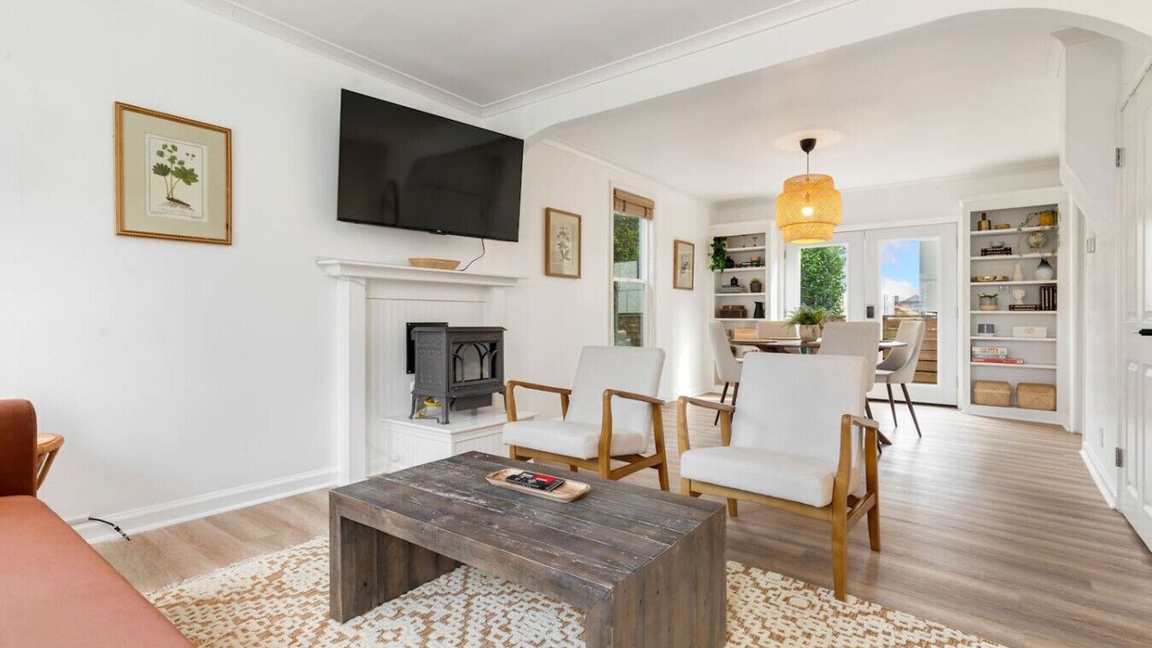 Photo of Others in Ballard